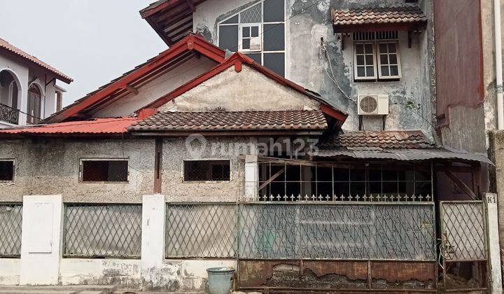 Rumah Hook, Bentuk Kotak, Dalam Komplek 1