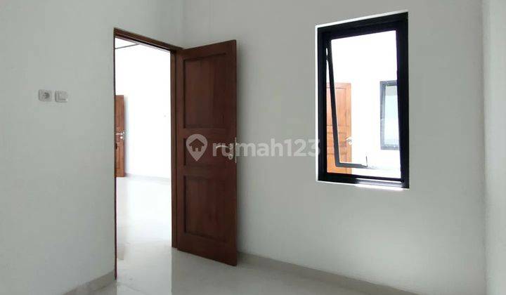 Perumahan Rumah Baru, Komersil Premium Dijual di Lamongan Kota, Dekat Sama Alun Alun Lamongan Sudah Sertipikat Hak Milik 3