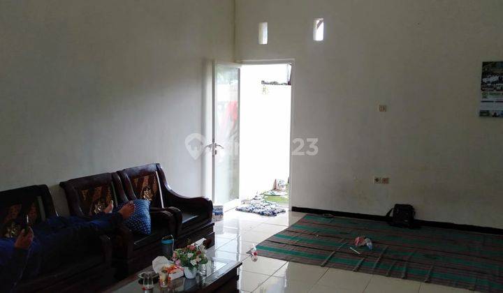 Rumah Terawat Di Jual di Perumahan Demangan Residence, Lamongan Kota Shgb 6