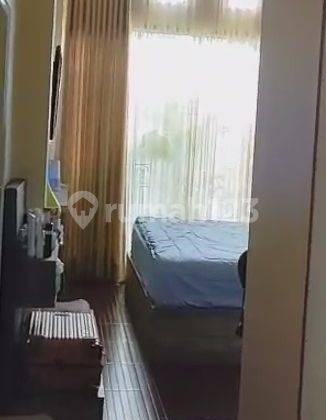 Dijual Cepat Rumah Mewah di Kawasan Eksklusif Made, Lamongan. Rumah 2 Lantai 4