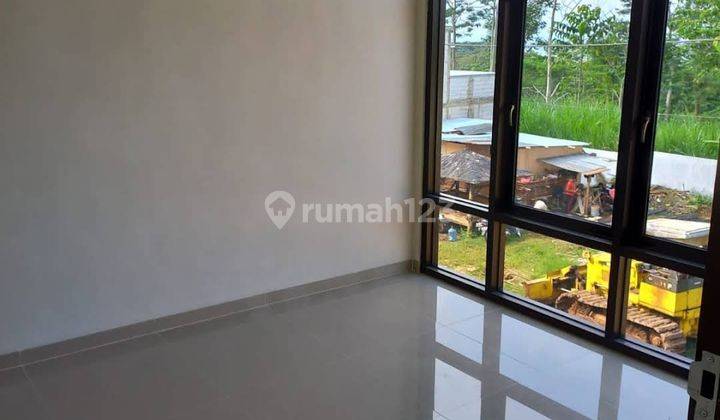Villa Dengan Pemandangan Gunung Arjuna di Kota Batu. Dekat Bns 2