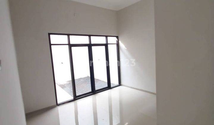 Villa Dengan Pemandangan Gunung Arjuna di Kota Batu. Dekat Bns 6
