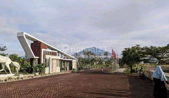 Villa Dengan Pemandangan Gunung Arjuna di Kota Batu. Dekat Bns 8