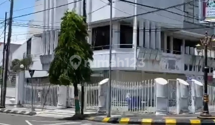 Tyas- DiJual Ruko di DR. SUTOMO , Kartoharjo , Madiun