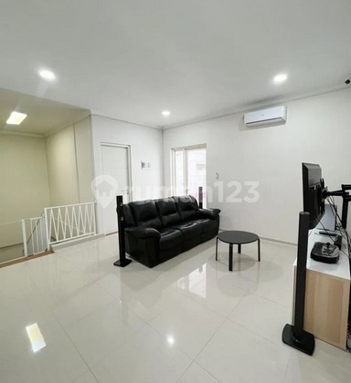 Frida- DiJual Rumah di SUTOREJO UTARA , Mulyosari ,  , Jawa Timur

Deskripsi Properti, 
Transaksi : Jual
Tipe : Rumah
Alamat : SUTOREJO UTARA
Lokasi : Mulyosari ,  , Jawa Timur
Sertifikat : SHM
Luas Tanah : 156 m2
Luas Bangunan : 256 m2
Kamar Tidur : 4+1
 2