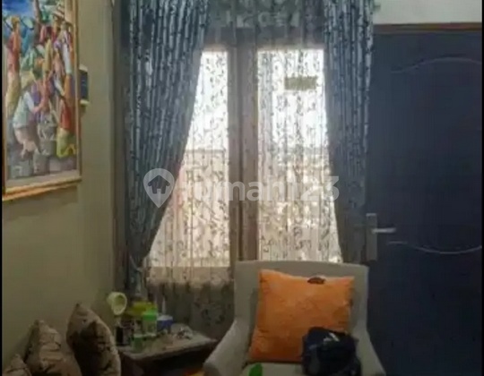 Frida - House for Sale in PURI TERATAI, Sidoarjo, Sidoarjo, East Java

Property Description,
Transaction: Sale
Type: House
Address: PURI TERATAI
Location: Sidoarjo, Sidoarjo, East Java
Certificate: Freehold Title (SHM)
Land Area: 96 m2
Building Area: 60 m2
Bedrooms: