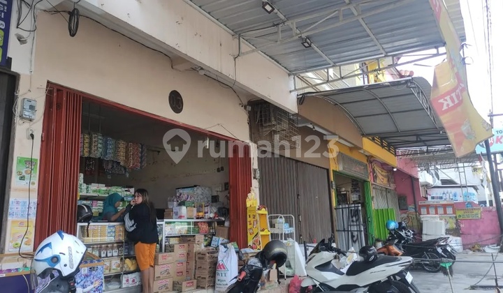 DEWI- DiJual Ruko di JALAN WUNI , Taman , Madiun 