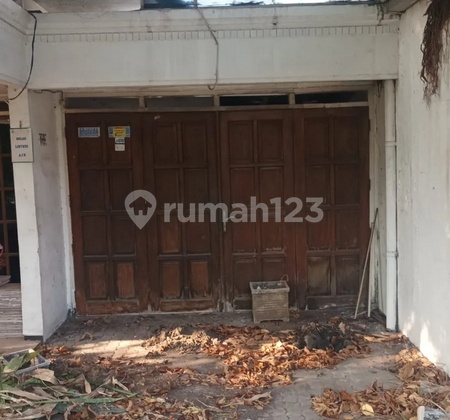 Frida - House for Sale in WISMA PERMAI BARAT, Mulyorejo, Surabaya, East Java

Property Description,
Transaction: Sale
Type: House
Address: WISMA PERMAI WEST
Location: Mulyorejo, Surabaya, East Java
Certificate: Freehold Title (SHM)
Land Area: 297 m2
Building Area: 1