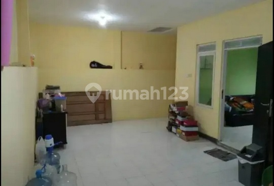 Frida- Disewakan Rumah di KAHURIPAN , Sidoarjo , Sidoarjo , Jawa Timur

Deskripsi Properti, 
Transaksi : Sewa
Tipe : Rumah
Alamat : KAHURIPAN
Lokasi : Sidoarjo , Sidoarjo , Jawa Timur
Sertifikat : SHM
Luas Tanah : 141 m2
Luas Bangunan : 100 m2
Kamar Tidur
