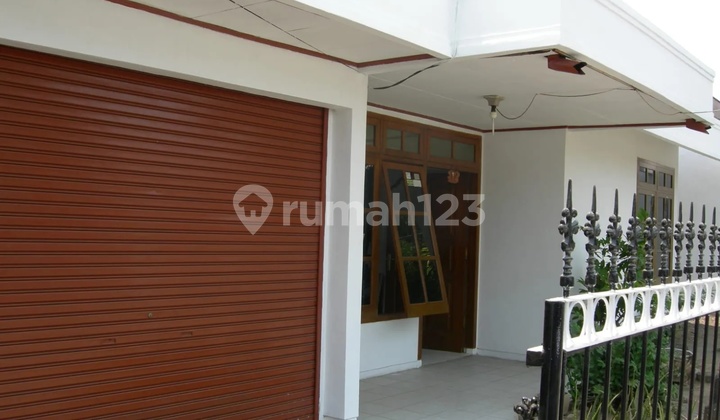 DEWI- DiJual Rumah di TAMAN ASRI PANJAITAN , Taman , Madiun