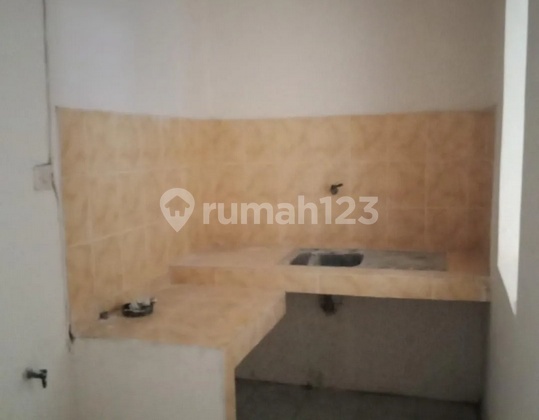 Frida- Disewakan Rumah di GRAHA KUNCARA , Sidoarjo , Sidoarjo , Jawa Timur

Deskripsi Properti, 
Transaksi : Sewa
Tipe : Rumah
Alamat : GRAHA KUNCARA
Lokasi : Sidoarjo , Sidoarjo , Jawa Timur
Sertifikat : SHM
Luas Tanah : 126 m2
Luas Bangunan : 126 m2
Kam 2
