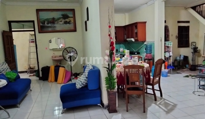 Frida - For Sale: House in BARENG KRIAN, Krian, East Java

Property Description,
Transaction: Sale
Type: House
Address: BARENG KRIAN
Location: Krian, East Java
Certificate: SHM (Freehold Title)
Land Area: 195 m2
Building Area: 195 m2
Bedrooms: 7
Bathrooms: 2