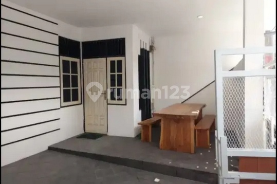 Frida- Disewakan Rumah di WISMA PERMAI , Waru , Sidoarjo , Jawa Timur

Deskripsi Properti, 
Transaksi : Sewa
Tipe : Rumah
Alamat : WISMA PERMAI
Lokasi : Waru , Sidoarjo , Jawa Timur
Sertifikat : SHM
Luas Tanah : 150 m2
Luas Bangunan : 170 m2
Kamar Tidur : 1