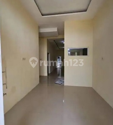 Frida- Disewakan Rumah di KAHURIPAN GARDENIA , Sidoarjo , Sidoarjo , Jawa Timur

Deskripsi Properti, 
Transaksi : Sewa
Tipe : Rumah
Alamat : KAHURIPAN GARDENIA
Lokasi : Sidoarjo , Sidoarjo , Jawa Timur
Sertifikat : SHM
Luas Tanah : 108 m2
Luas Bangunan : 