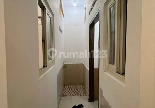 Frida- Disewakan Rumah di BUKIT PALMA , Citraland ,  , Jawa Timur

Deskripsi Properti, 
Transaksi : Sewa
Tipe : Rumah
Alamat : BUKIT PALMA
Lokasi : Citraland ,  , Jawa Timur
Sertifikat : HGB
Luas Tanah : 120 m2
Luas Bangunan : 100 m2
Kamar Tidur : 3
Kamar 2