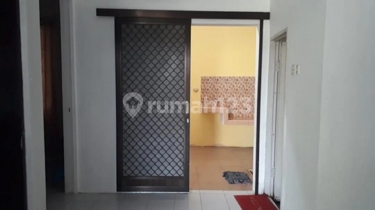 Frida - House for Rent in MASANGAN, Sukodono, Sidoarjo, East Java
Property Description,
Transaction: Rent
Type: House
Address: MASANGAN
Location: Sukodono, Sidoarjo, East Java
Certificate: SHM (Freehold Certificate)
Land Area: 90 m2
Building Area: 63 m2
Bedrooms: 3 Frida - House for Rent in MASANGAN, Sukodono, Sidoarjo, East Java
Property Description,
Transaction: Rent
Type: House
Address: MASANGAN
Location: Sukodono, Sidoarjo, East Java
Certificate: SHM (Freehold Certificate)
Land Area: 90 m2
Building Area: 63 m2
Bedrooms: 3