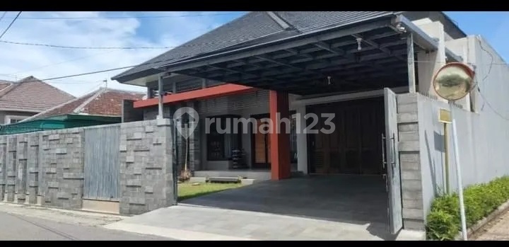 Tyas - House for Sale on PESANGGRAHAN VII STREET, Taman, Madiun