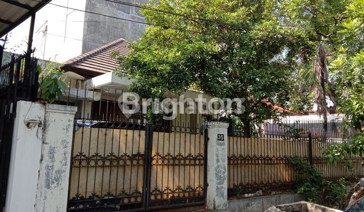 Rumah strategis di tengah kota surabaya dekat kampus