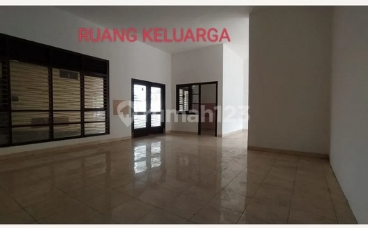 Frida - House for Rent in NGAGEL JAYA SELATAN, Ngagel, Surabaya, East Java
Property Description:
Transaction: Rent
Type: House
Address: NGAGEL JAYA SELATAN
Location: Ngagel, Surabaya, East Java
Certificate: HGB
Land Area: 478 m2
Building Area: 34 m2 Frida - House for Rent in NGAGEL JAYA SELATAN, Ngagel, Surabaya, East Java
Property Description:
Transaction: Rent
Type: House
Address: NGAGEL JAYA SELATAN
Location: Ngagel, Surabaya, East Java
Certificate: HGB
Land Area: 478 m2
Building Area: 34 m2