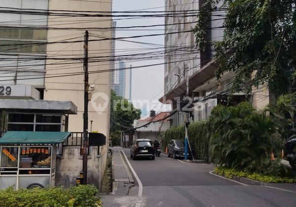 Frida - For Sale House in KEBON KACANG TANAH ABANG, Kebon Kacang, Central Jakarta, DKI Jakarta

Property Description,
Transaction: Sale
Type: House
Address: KEBON KACANG TANAH ABANG
Location: Kebon Kacang, Central Jakarta, DKI Jakarta
Certificate: SHM
Land Area: 2