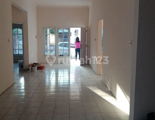 Frida- Disewakan Rumah di GRAHA KUNCARA , Sidoarjo , Sidoarjo , Jawa Timur

Deskripsi Properti, 
Transaksi : Sewa
Tipe : Rumah
Alamat : GRAHA KUNCARA
Lokasi : Sidoarjo , Sidoarjo , Jawa Timur
Sertifikat : SHM
Luas Tanah : 126 m2
Luas Bangunan : 126 m2
Kam