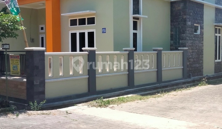 Tyas- DiJual Rumah di KAWEDANAN RESIDENCE , Kawedanan , Magetan 2