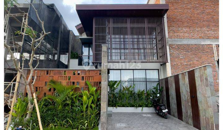 Dijual Villa Modern di Canggu 1