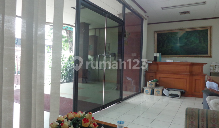 Kantor 4 lantai dekat st tanah abang, cideng, Jakarta Pusat. Kantor 4 lantai dekat st tanah abang, cideng, Jakarta Pusat.