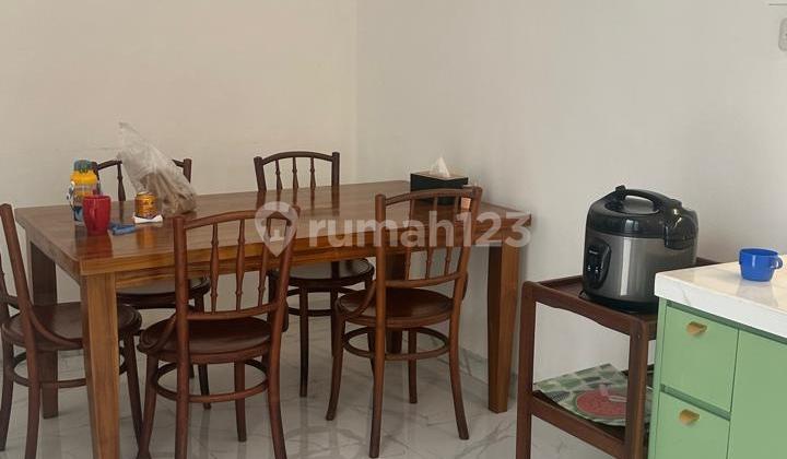 Rumah 2Lt 7X17m di Azalea, Gading Serpong, Tangerang, Banten.