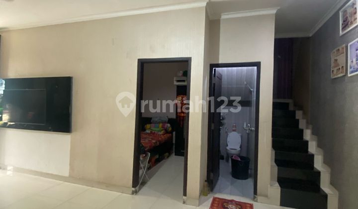 2.5-Story Renovated House in Azalea, Gading Serpong (tt038)
