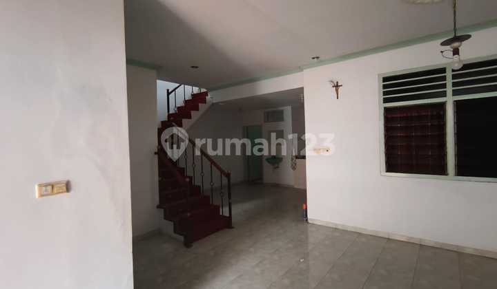 Good Location House Kav. Polri Jelambar West Jakarta 2