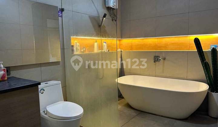 Rumah Baru Renovasi Full Furnished di Rawalumbu Bekasi 2