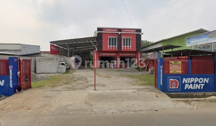 Tanah Di Jual Beserta Bangunan Dua Setengah Lantai .