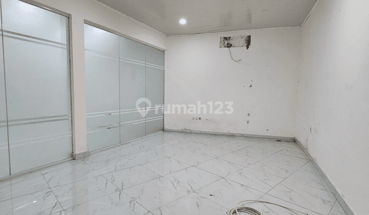 Di Jual Mini Building 2 1/2 Lantai Area Ijin Komersial 2