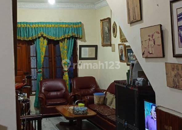 Di Jual Rumah Di Tebet Cocok Buat Usaha & Caffee 2