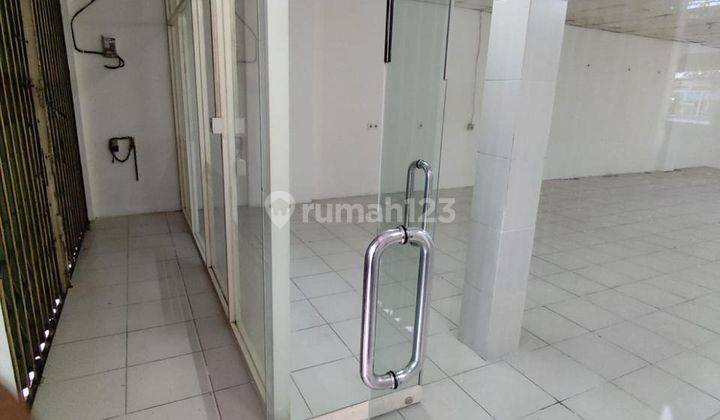 Ruko Di Sewa Bekas Supermarket Di Kampung Melayu 1