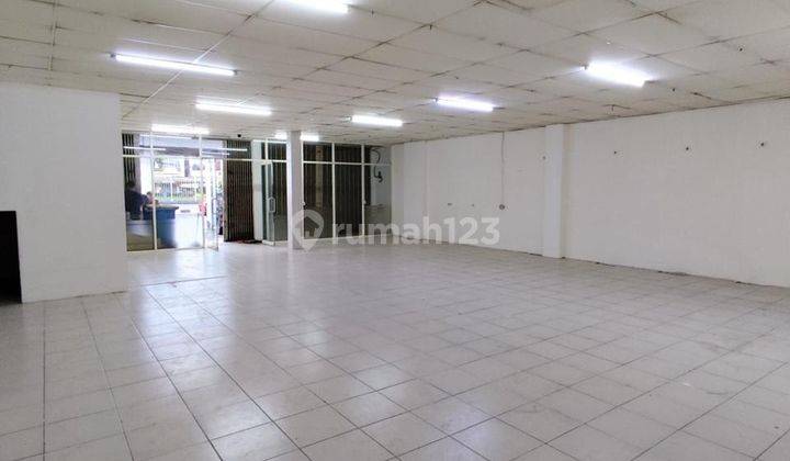 Ruko Di Sewa Bekas Supermarket Di Kampung Melayu 2