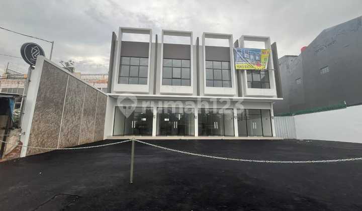 New Shop House For Sale, Facing Main Road, Ready to Occupy 2