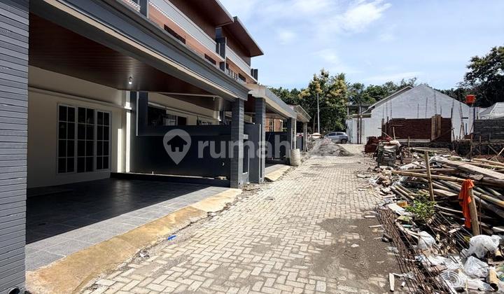 Contemporary Modern Luxury Furnished 2-Story House in a Residential Area on Jalan Kaliurang KM 13 Ngemplak Sleman, Near Pasar Jangkang 2