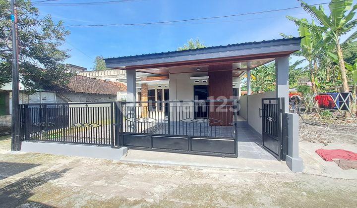 Beautiful Modern House with Large Land in the Jl Kaliurang Area