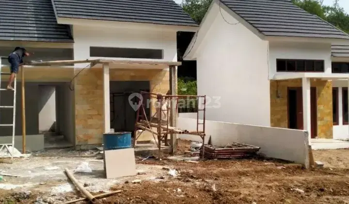 Rumah Baru Unfurnished SHM di Sendangarum , Sleman 4