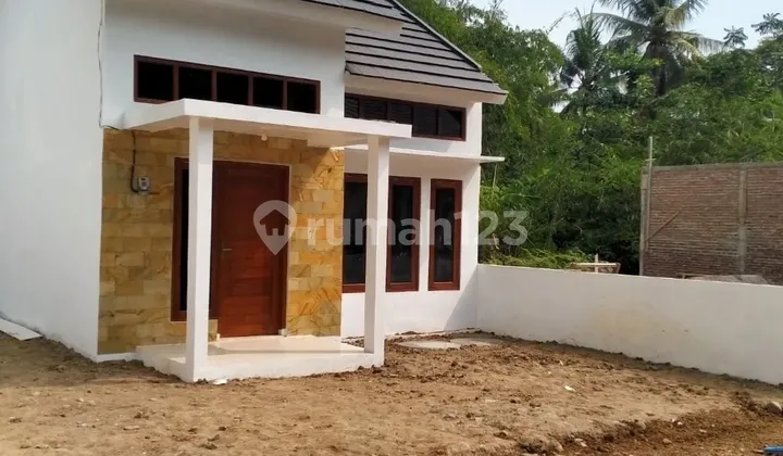 Rumah Baru Unfurnished SHM di Minggir, Sleman 4