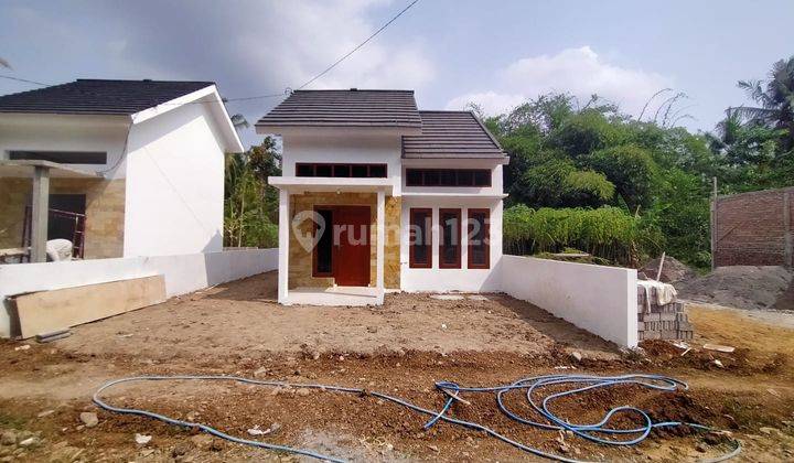 Rumah Baru Unfurnished SHM di Sendangarum, Sleman 1