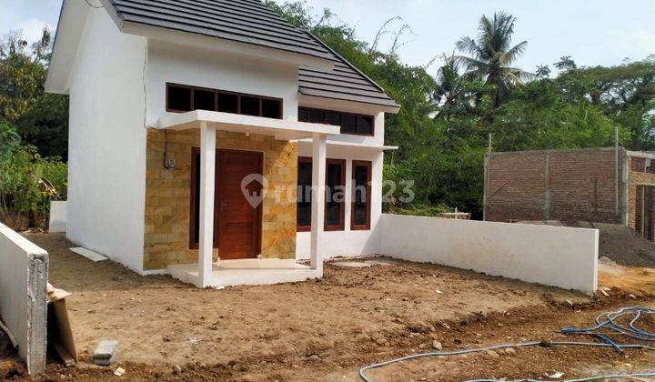 Rumah Baru Unfurnished SHM di Sendangarum, Sleman 4