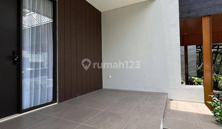 RUMAH PREMIUM 2 LANTAI FULL FURNISHED DALAM PERUMAHAN ELITE  2