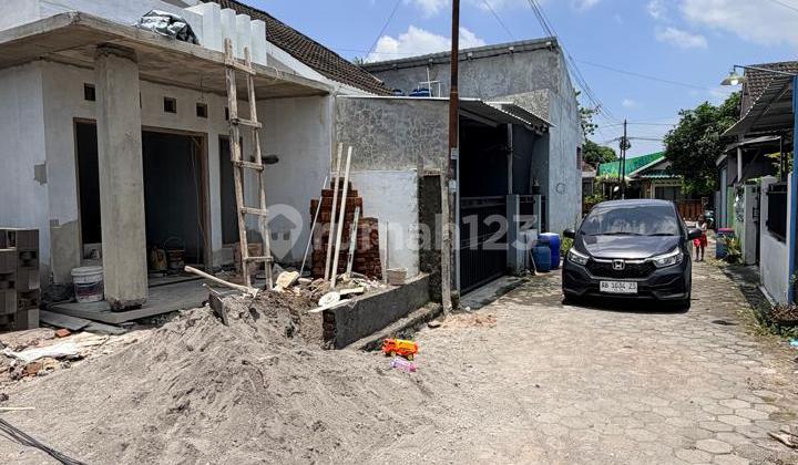 Rumah Baru Mewah Harga Murah di Gamping Sleman 2