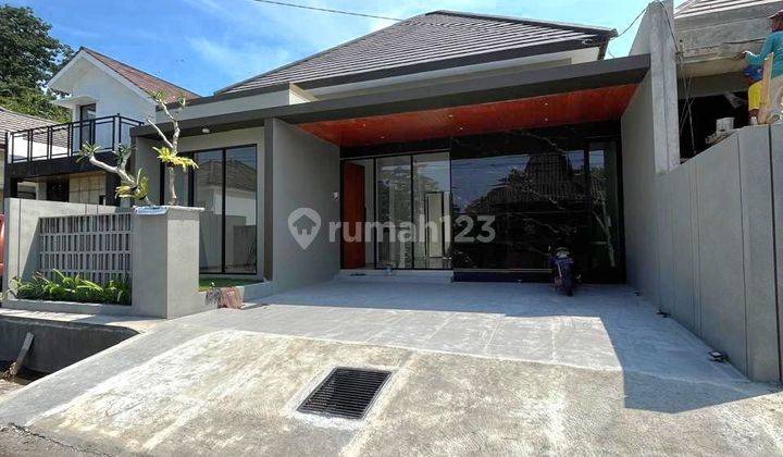 Rumah Modern Industrial Di Jalan Kaliurang Km. 13 Dekat Pasar Jangkang