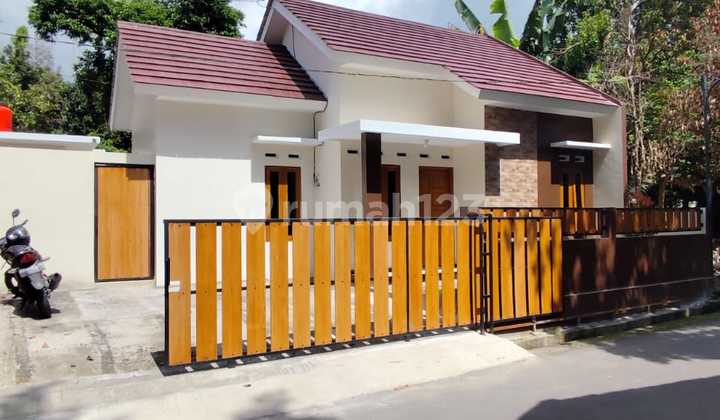 Rumah Baru Minimalis Nuansa Asri Dan Sejuk Di Barat Cebongan  1