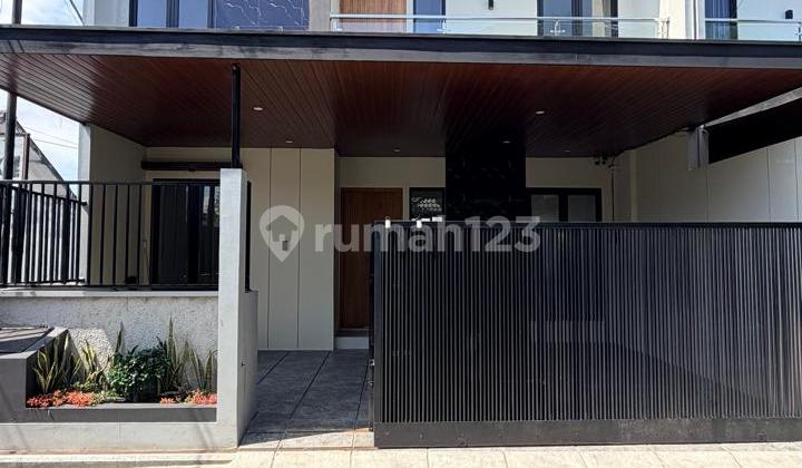 Rumah Mewah 2 Lantai Siap Huni di Dekat Lapangan Sidoarum Sleman 2