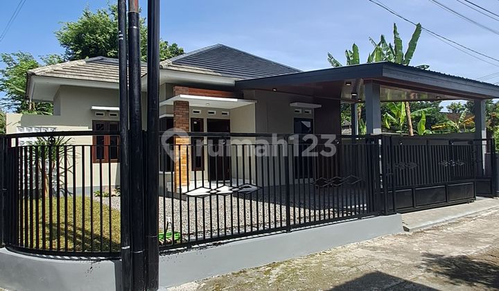 Beautiful Modern House with Large Land in the Jl Kaliurang Area 2